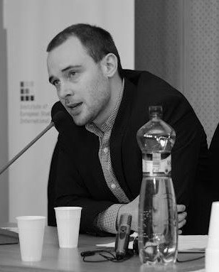 andrew wikins_副本.jpg