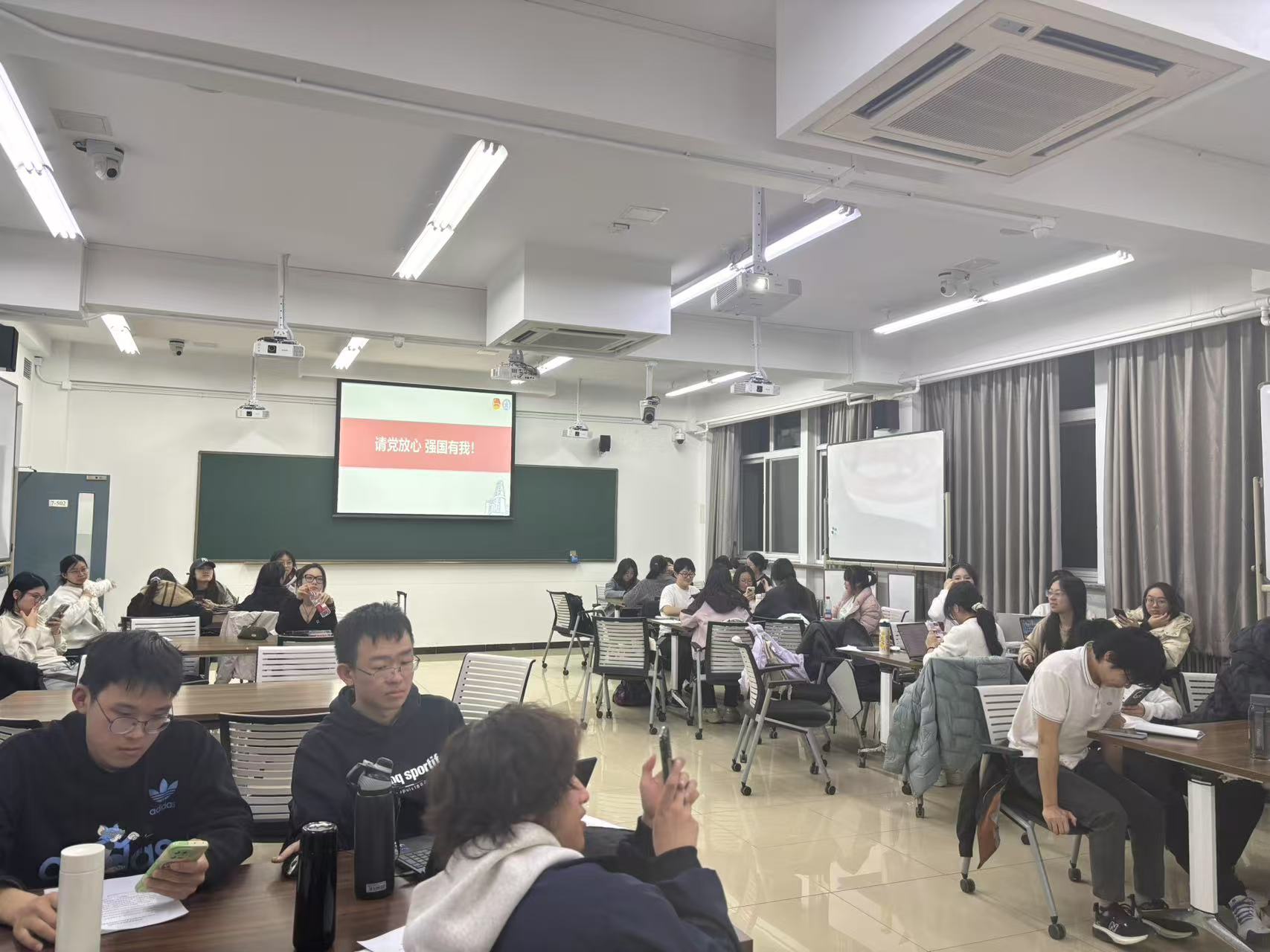 图3 活动现场.jpg
