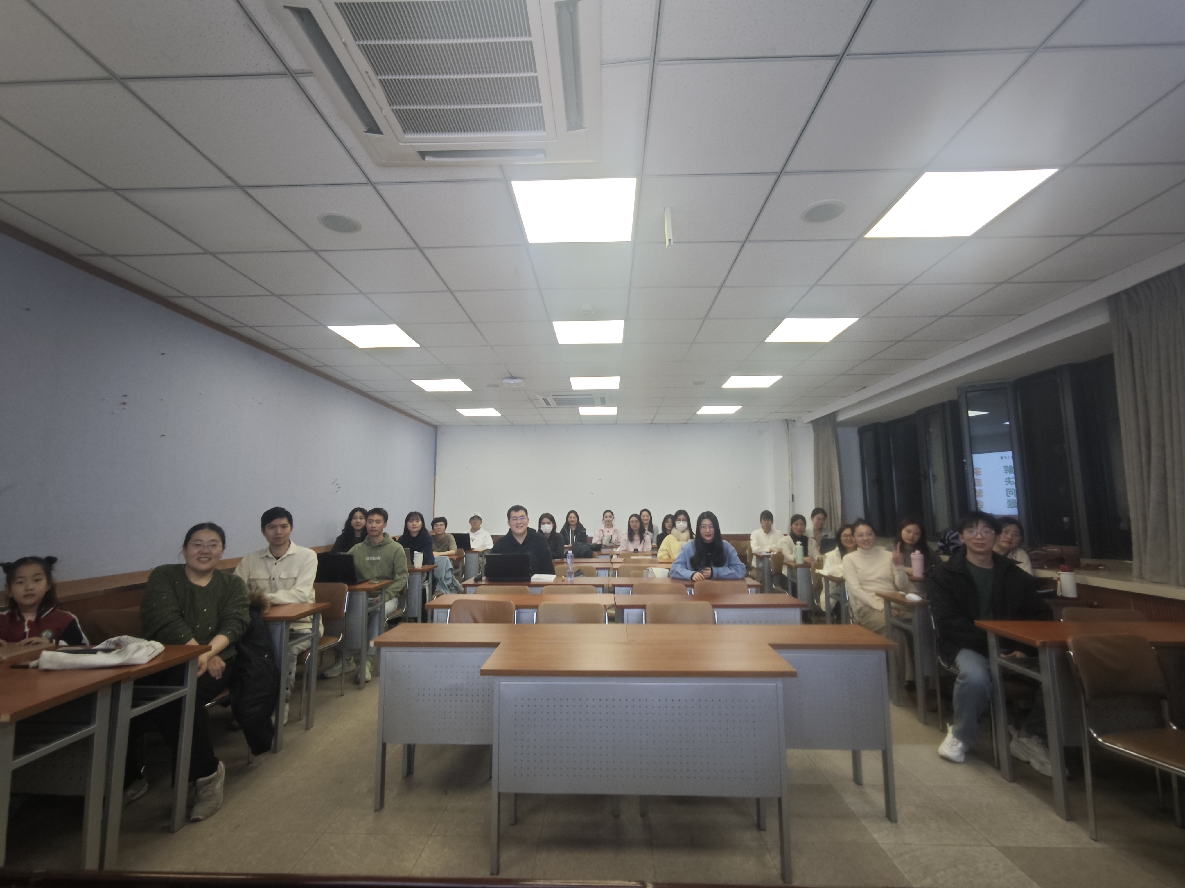 图2 现场合影.jpg