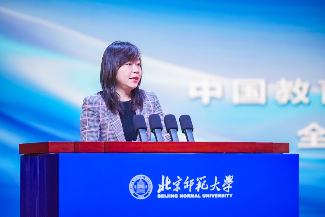 张婧婧.jpg