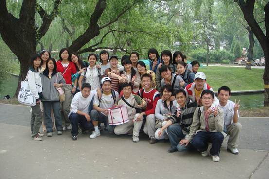 2007级教育技术1班2008年5月于紫竹苑邀请几位转院的同学“家的再聚”