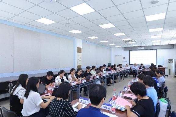 1-会议现场.jpg