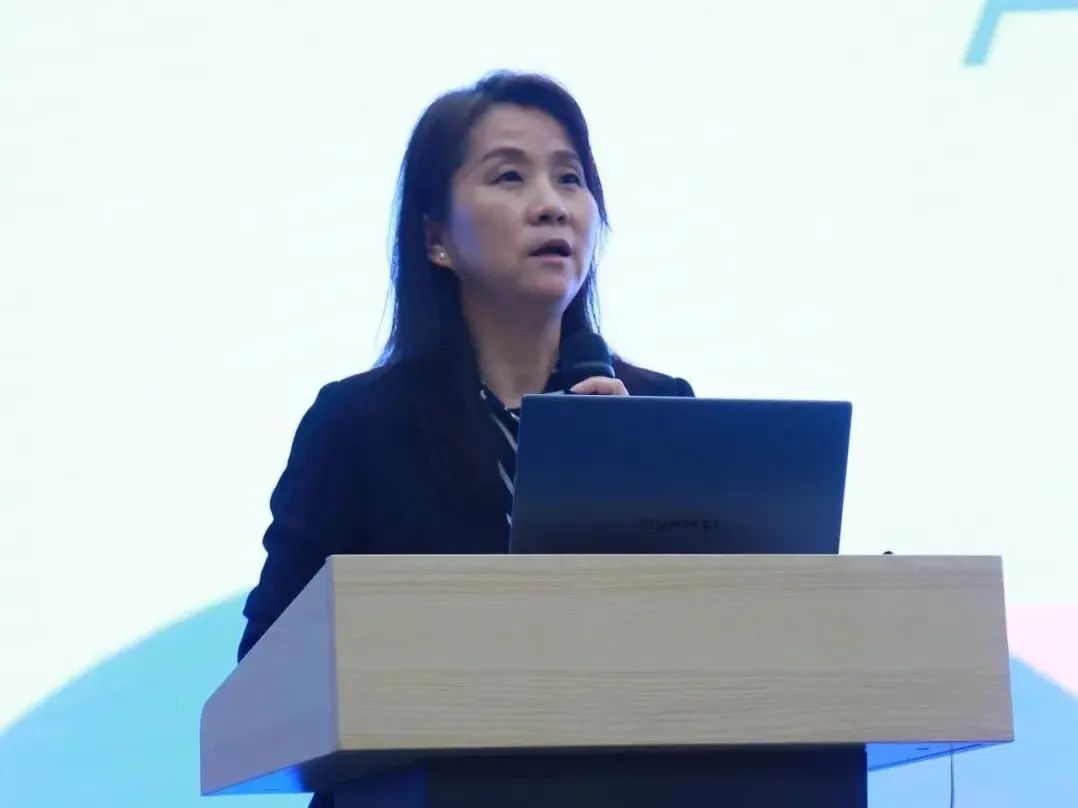 8张军瑾.jpg